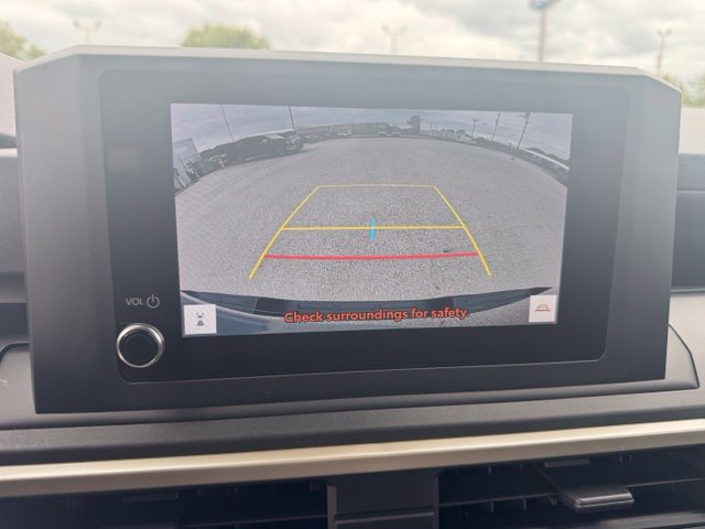 Used 2024 Toyota Tacoma SR RWD image 19