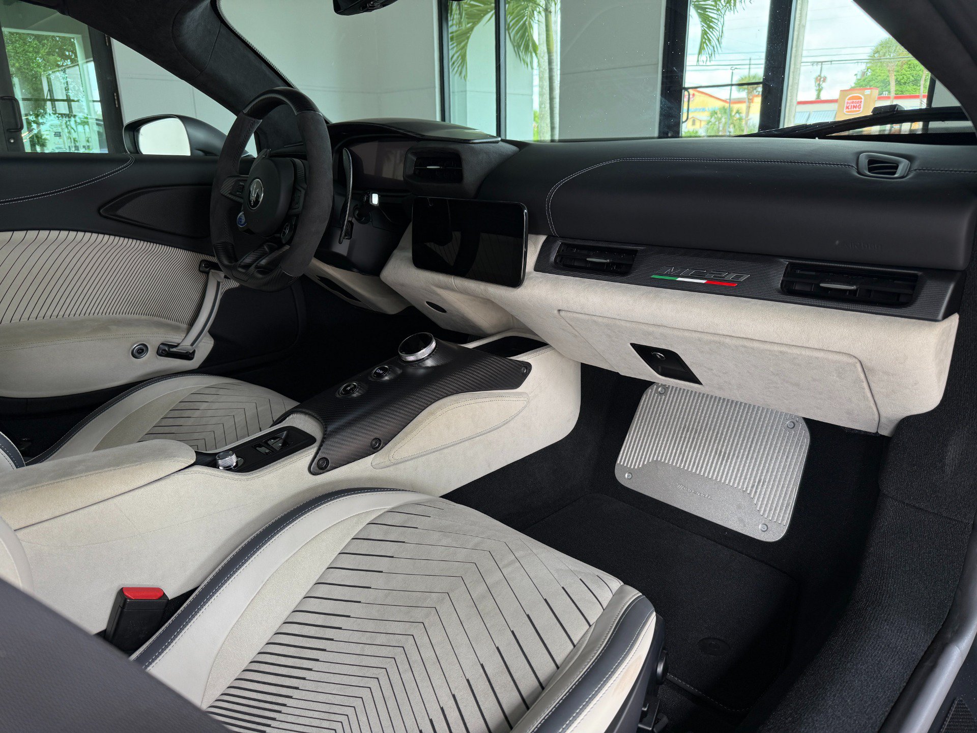Used 2024 Maserati MC20 Cielo RWD image 30