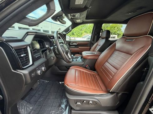Used 2022 GMC Sierra 1500 Denali Ultimate AWD/4WD image 12