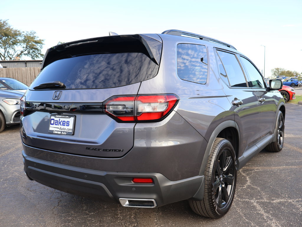 Used 2025 Honda Pilot Black Edition image 8