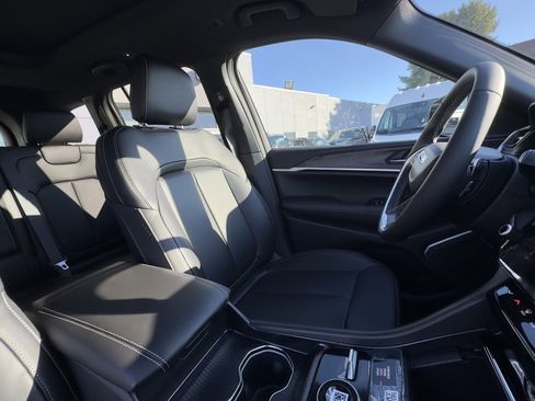 New 2026 Jeep Grand Cherokee Limited w/ Limited Altitude Package image 20