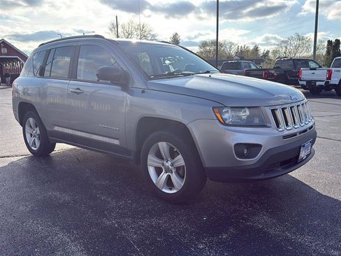 Used 2016 Jeep Compass Sport w/ Power Value Group image 3