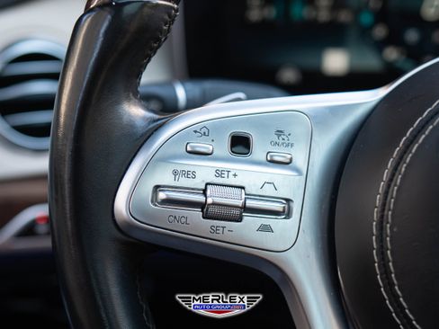 Used 2018 Mercedes-Benz S 560 4MATIC Sedan image 23