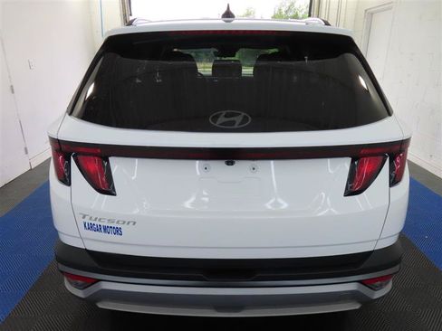 Used 2025 Hyundai Tucson SEL FWD image 11