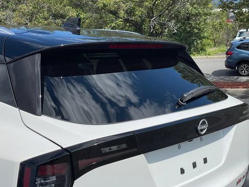 Certified 2025 Nissan Kicks SR AWD/4WD image 32