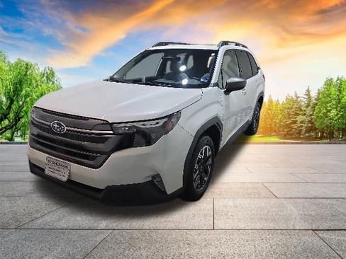 Certified 2025 Subaru Forester Premium AWD/4WD image 8