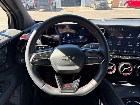 Used 2025 Chevrolet Blazer EV RS image 23