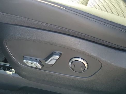 New 2026 Hyundai Ioniq 9 SEL AWD/4WD image 15