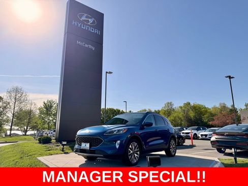 Used 2022 Ford Escape Titanium AWD/4WD image 1