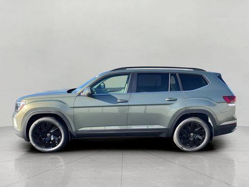New 2026 Volkswagen Atlas SE image 4