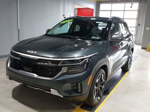 Used 2024 Kia Seltos SX w/ SX Sunroof Package image 17