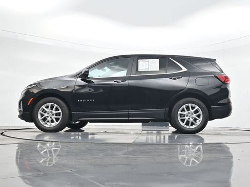 Used 2023 Chevrolet Equinox LT image 32