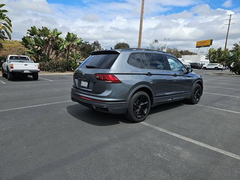 Used 2023 Volkswagen Tiguan SE R-Line image 5