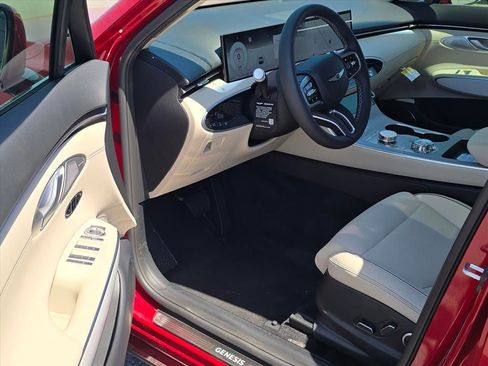 New 2026 Genesis GV70 2.5T Advanced image 9