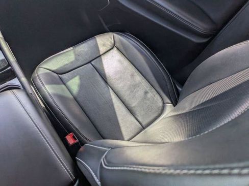 Used 2022 Jeep Grand Cherokee Limited w/ Luxury Tech Group II RWD image 19