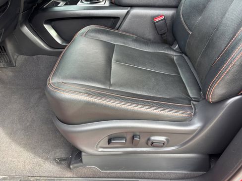 Used 2022 Nissan Titan PRO-4X w/ Pro-4x Convenience Package image 13