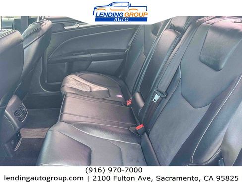 Used 2017 Ford Fusion Energi Titanium FWD image 17
