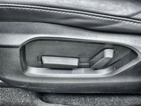 Used 2018 MAZDA CX-5 Touring w/ Preferred Equipment Package image 13