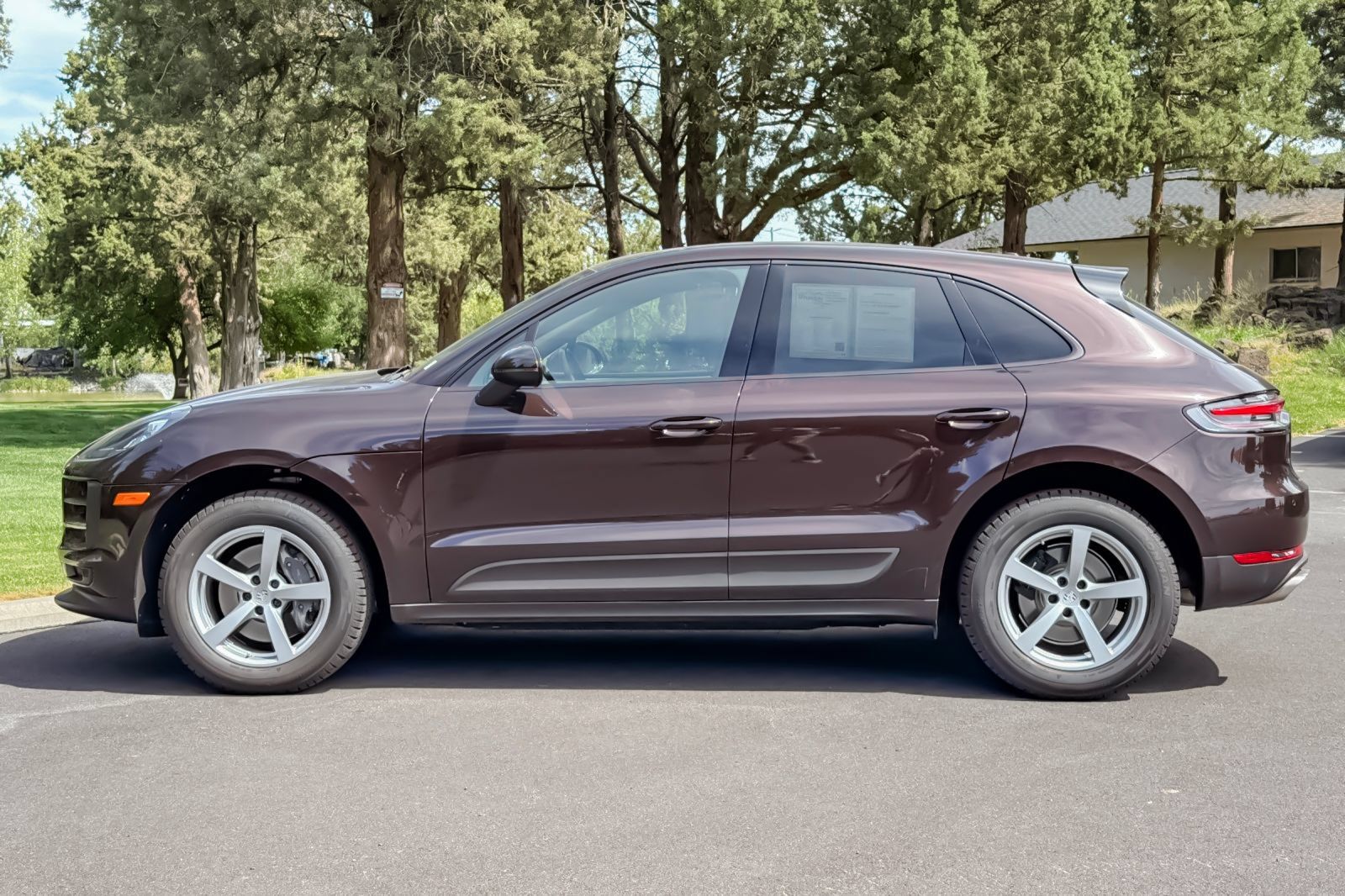 Used 2021 Porsche Macan AWD/4WD image 8