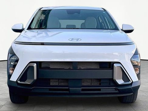Used 2026 Hyundai Kona SE FWD image 4