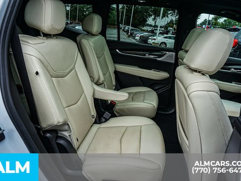 Used 2023 Cadillac XT6 Sport w/ Technology Package AWD/4WD image 26