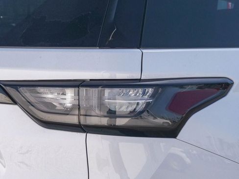 Used 2019 Chevrolet Traverse Premier w/ Redline Edition FWD image 10
