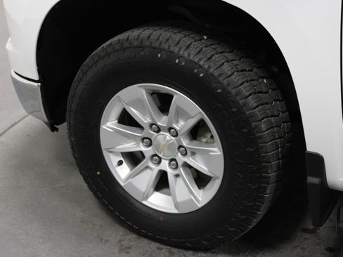 Used 2023 Chevrolet Silverado 1500 LT w/ Protection Package image 10