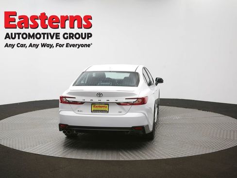 Used 2025 Toyota Camry SE FWD image 38