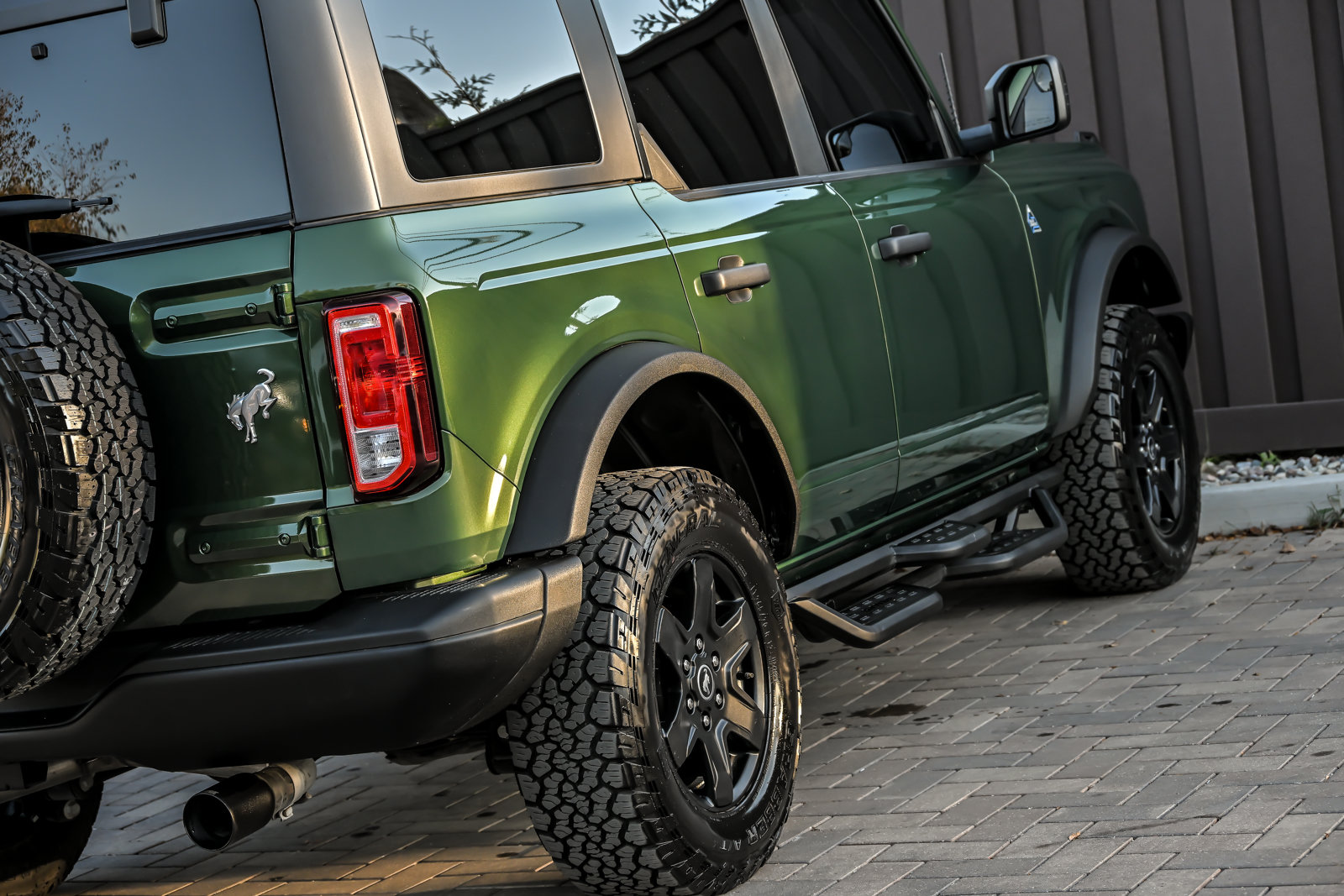 Used 2024 Ford Bronco Black Diamond AWD/4WD image 13