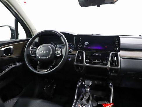 Used 2022 Kia Sorento S w/ Panoramic Sunroof Package image 15