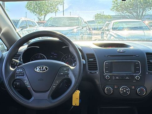 Used 2016 Kia Forte LX w/ LX Popular Plus Package image 7