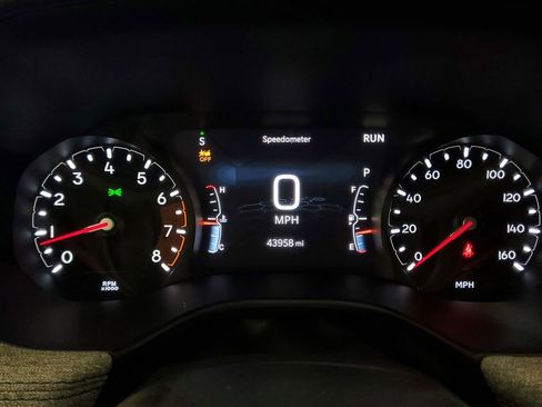 Used 2025 Jeep Compass Latitude AWD/4WD image 16