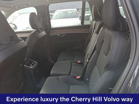 New 2026 Volvo XC90 T8 Plus w/ Protection Package Premier AWD/4WD image 7