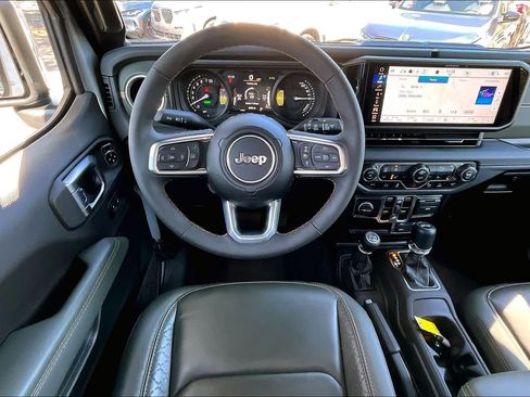 Used 2024 Jeep Wrangler High Altitude image 6
