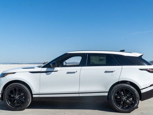 Used 2026 Land Rover Range Rover Velar Dynamic SE AWD/4WD image 2