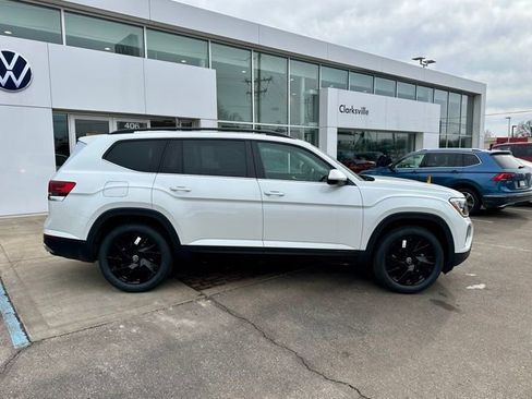 New 2026 Volkswagen Atlas SE image 8