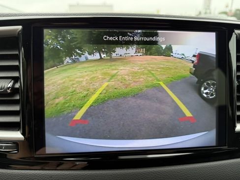 Used 2026 Chrysler Pacifica Select FWD image 27
