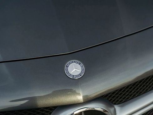 Used 2015 Mercedes-Benz SL 63 AMG image 16