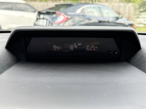 Used 2019 Subaru Impreza 2.0i Premium image 20