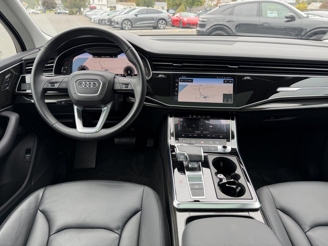 Used 2023 Audi Q7 2.0T Premium w/ Convenience Package AWD/4WD image 31