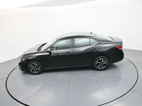 Used 2024 Nissan Sentra SV FWD image 25