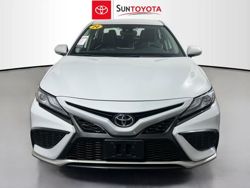 Used 2024 Toyota Camry XSE FWD image 10