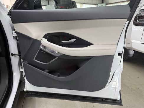 Used 2018 Jaguar E-PACE S AWD/4WD image 16