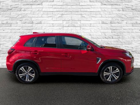 Used 2021 Mitsubishi Outlander Sport SE image 5