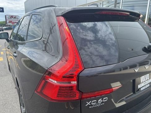 Certified 2025 Volvo XC60 B5 Plus AWD/4WD image 10