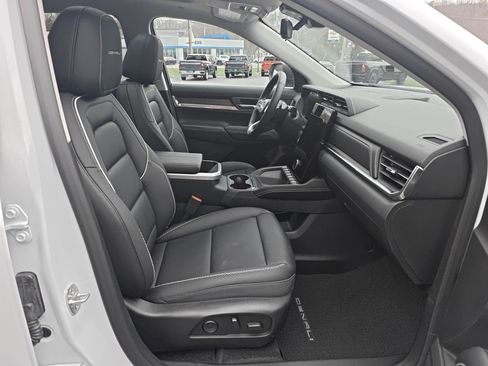 Certified 2026 GMC Terrain Denali image 29