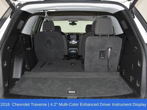 Used 2018 Chevrolet Traverse LT image 29