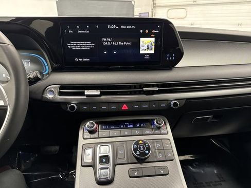 Used 2025 Hyundai Palisade SEL image 8
