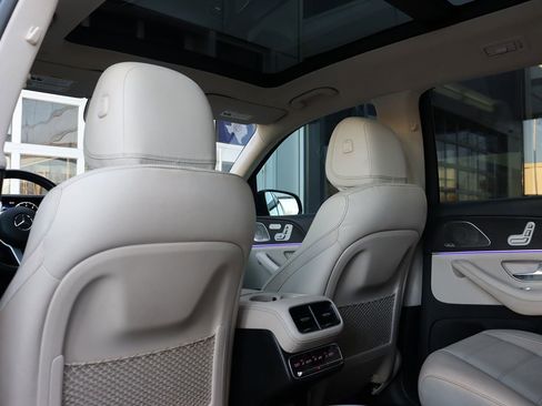 Used 2021 Mercedes-Benz GLS 580 4MATIC image 38