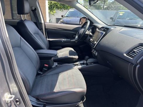 Used 2022 Mitsubishi Outlander Sport SE image 10